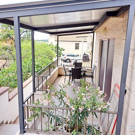 Apartment Roko Brodarica  Ngoại thất bức ảnh