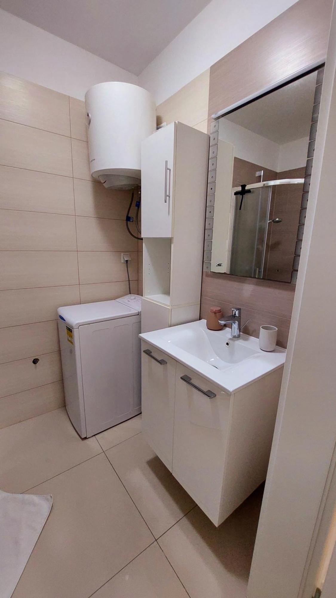 Apartment Roko Brodarica  Ngoại thất bức ảnh