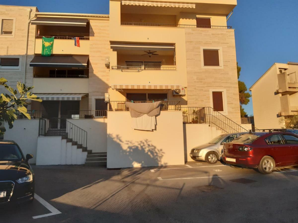 Apartment Roko Brodarica  Ngoại thất bức ảnh